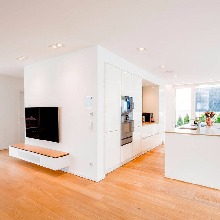 EFM_Bb_057-scaled_15_700pixel