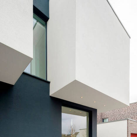 EFM_Bb_098-scaled_10_700pixel