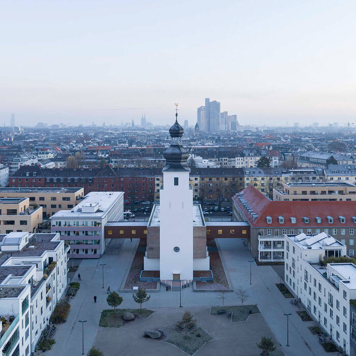 EP03629-0218_19_700pixel