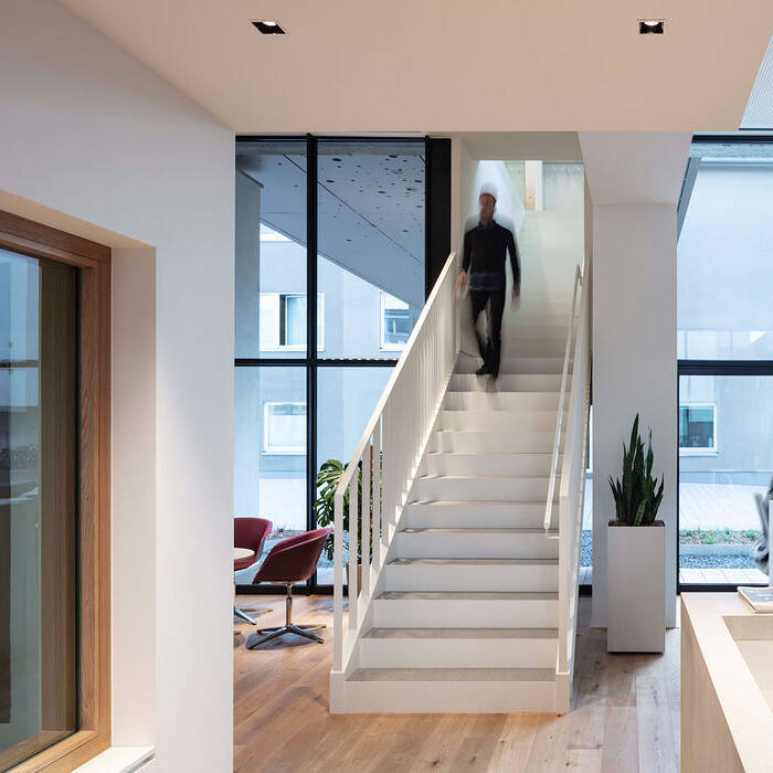 EP03629-0281_15_700pixel