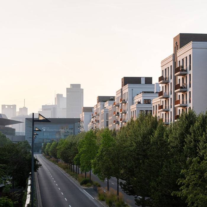 EP03649-0532_19_700pixel