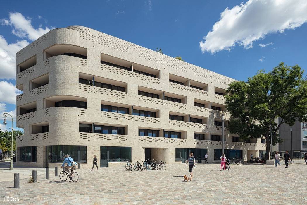 EP03904-0007_19_700pixel