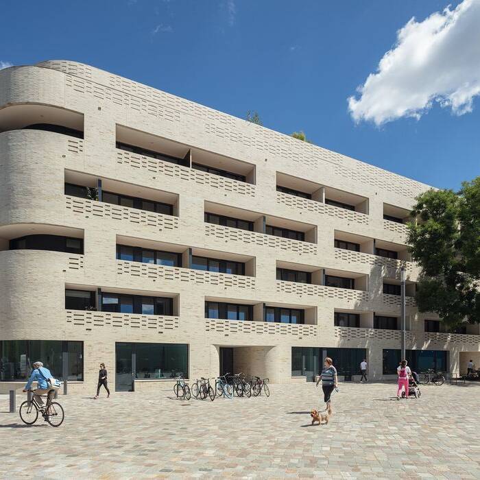 EP03904-0007_19_700pixel