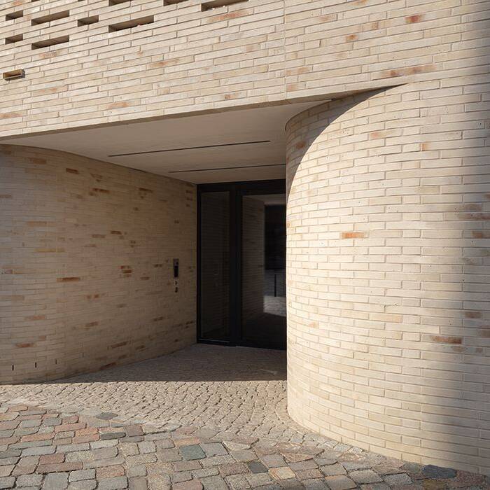 EP03904-0045_10_700pixel