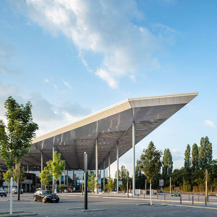 EP04066-0092_19_700pixel