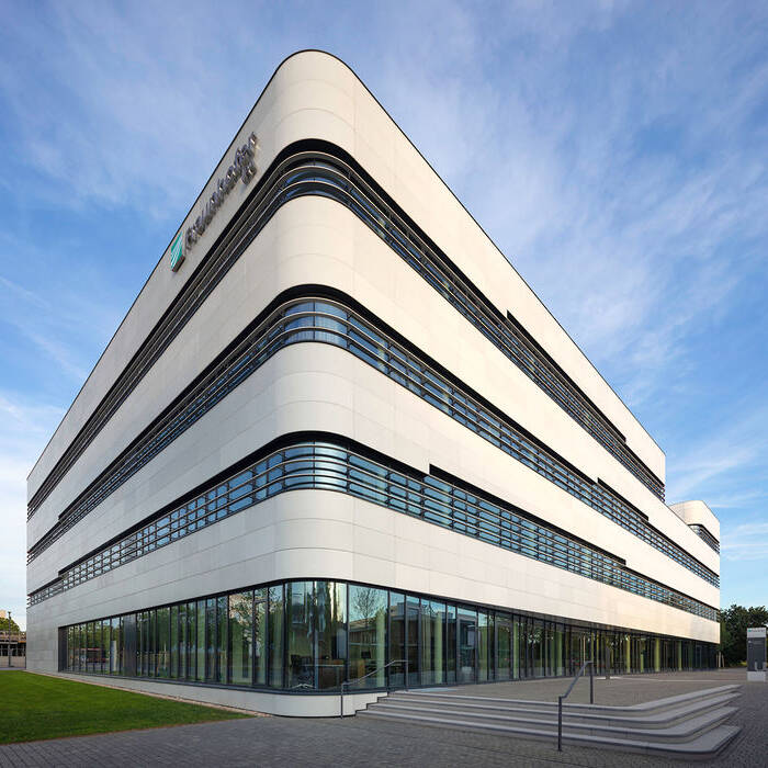 EP04211-0020_1_10_700pixel