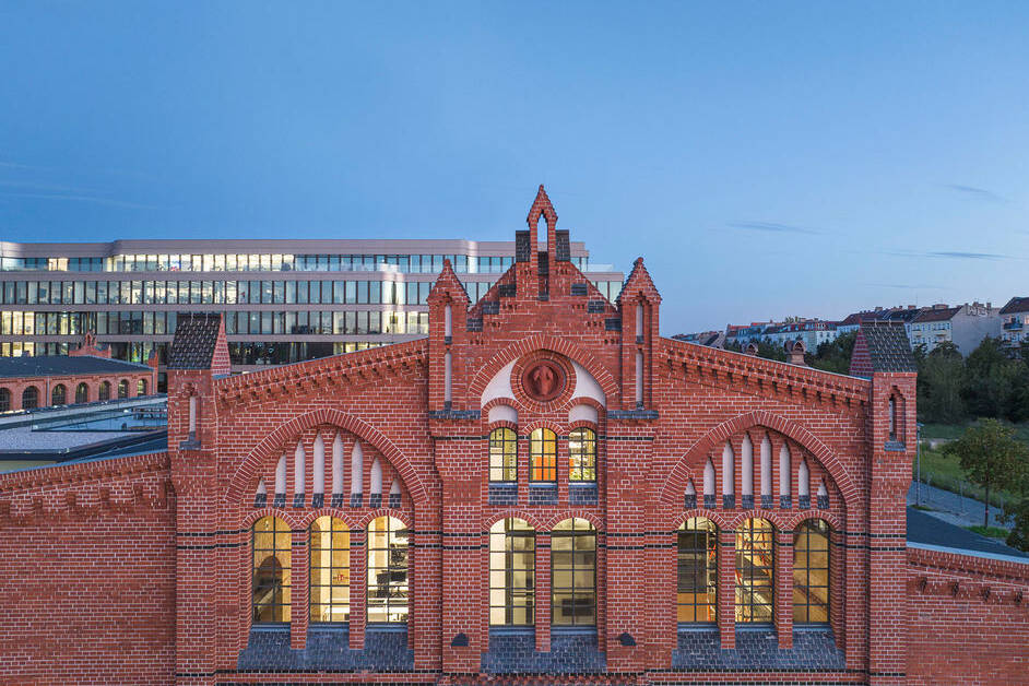 EP04219-0045_700pixel