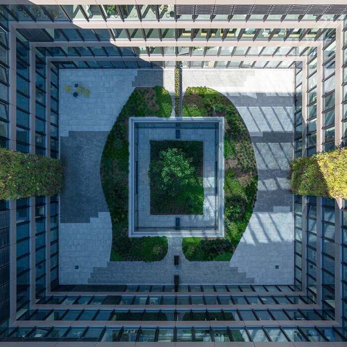 EP04219-0052_10_700pixel