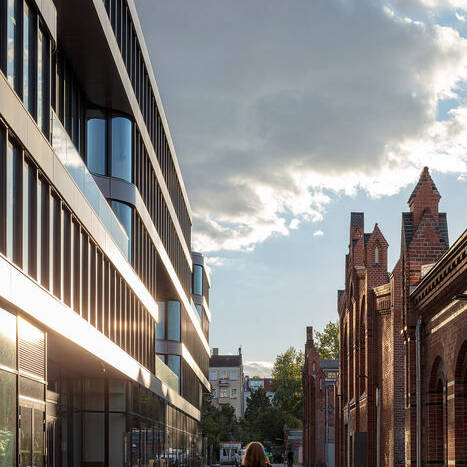 EP04219-0111_10_700pixel