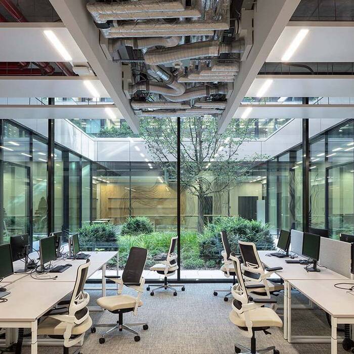 EP04219-0136_10_700pixel