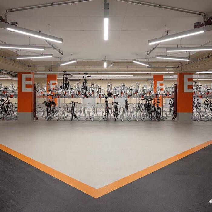 EP04219-0211_10_700pixel