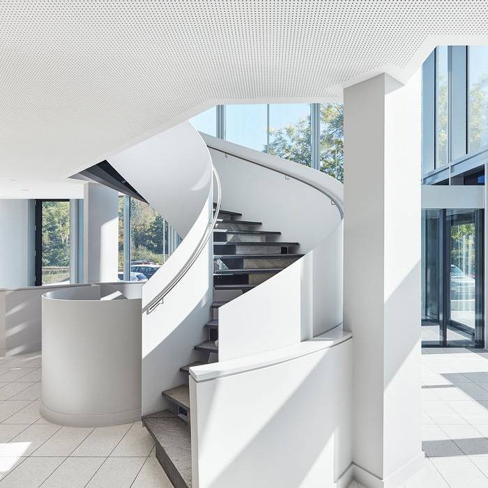 Eingangsbereich-Treppenaufgang_15_700pixel