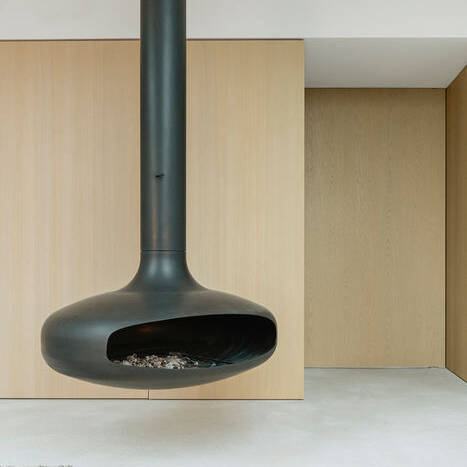 FBruegg_Attic_5886_Kamin_10_700pixel