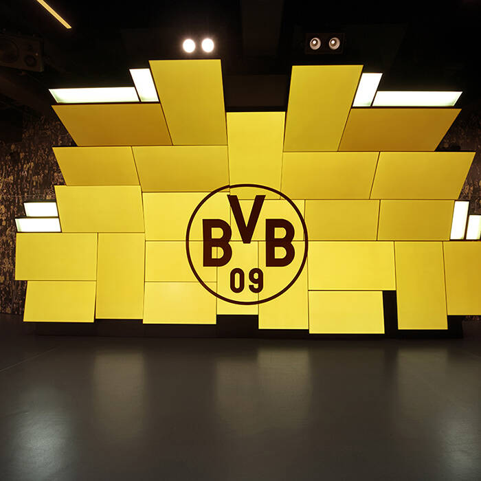 FLD_BVB_Gelbe_Wand_01_10_700pixel