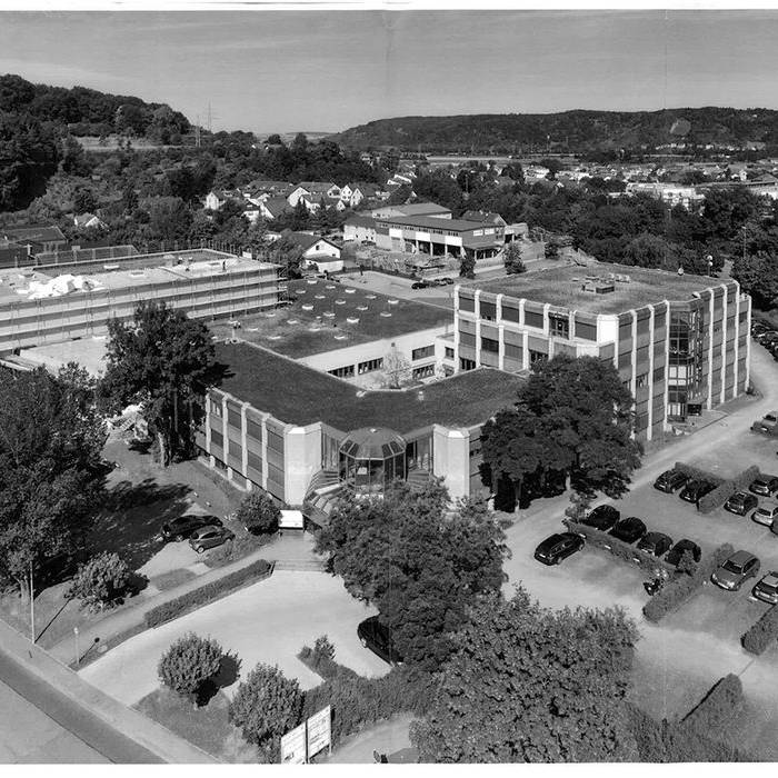 Foto-vor-Sanierung_sw_10_700pixel