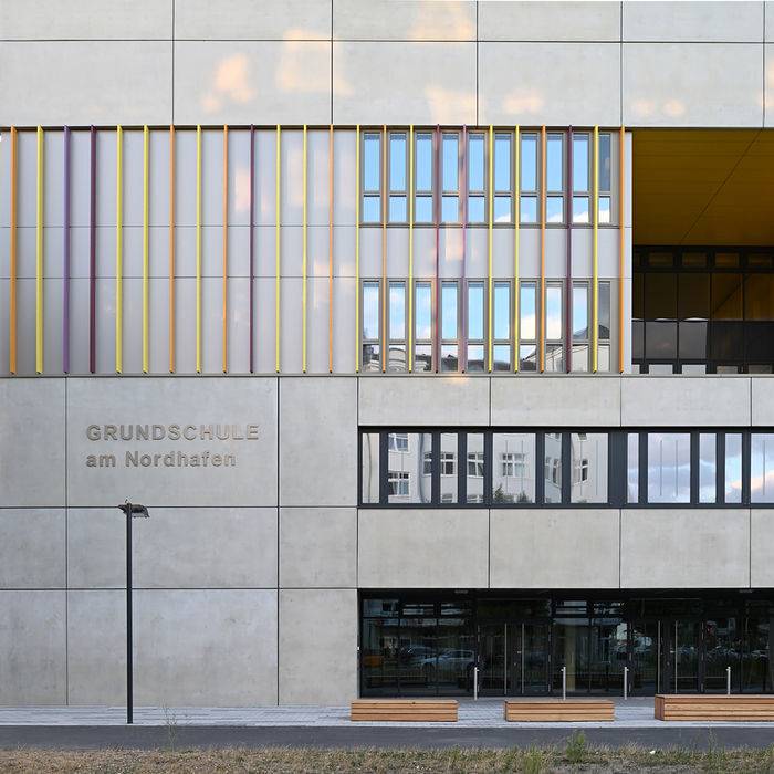 GEM_0025_15_700pixel