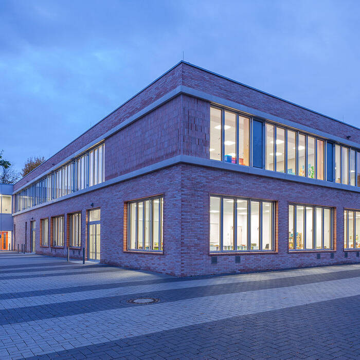 GGSLO-Dd-11-JS-19-11-19-1220_19_700pixel