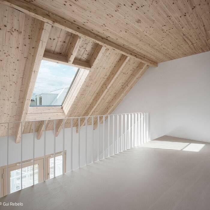 Galerie-Ebene-Maisonette-Wohnhaus-Eisberg-rundzwei-Architekten-Berlin-Foto-Gui-Rebelo-WHS66_093_15_700pixel