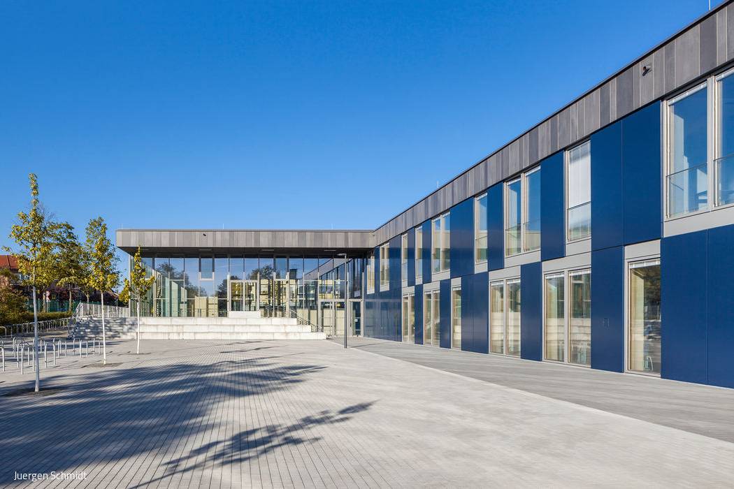 HMG-31-JS-18-5-19-8855_19_700pixel