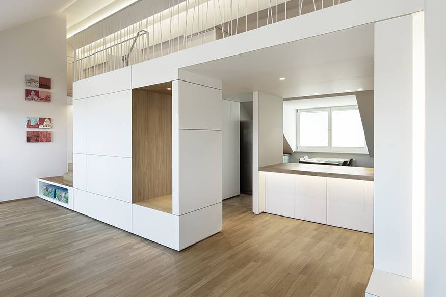 HM_180925-EY-045_15_700pixel