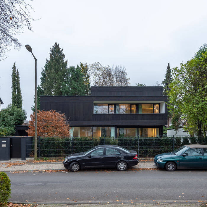 HausBlu_20_Strassenansicht_THORNER_29_700pixel