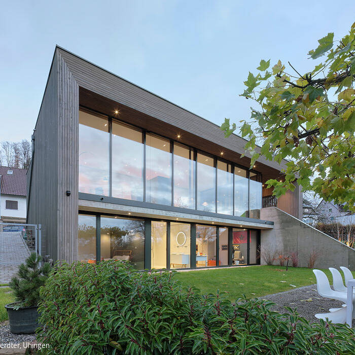 HausCl-0006_15_700pixel8ZBwxiUNasXXi