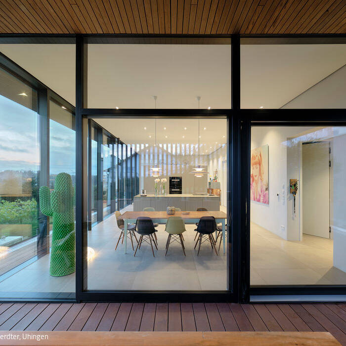 HausCl-0018_19_700pixelyXVs48GrLflKE