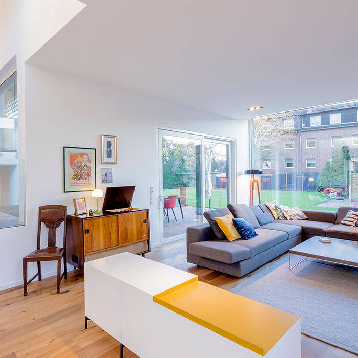 HausHu-_120_10_700pixel