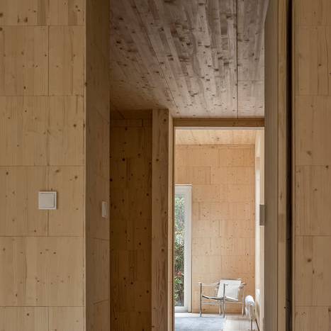 Haus-Koeris_by-Zeller-Moye_017_-C-Cesar-Bejar_10_700pixel