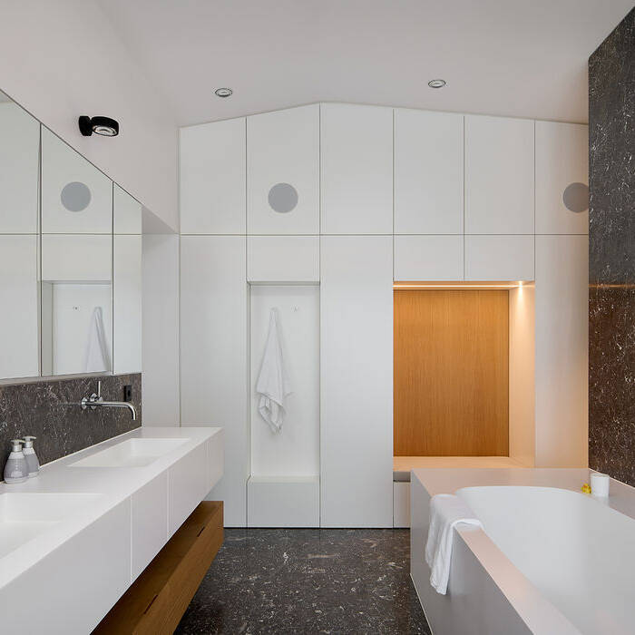 Haus-L_13_Badezimmer_15_700pixel