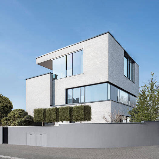 Haus_W_Eckansicht_5565_NEW_Ba-ume-bearbeitet_15_700pixel