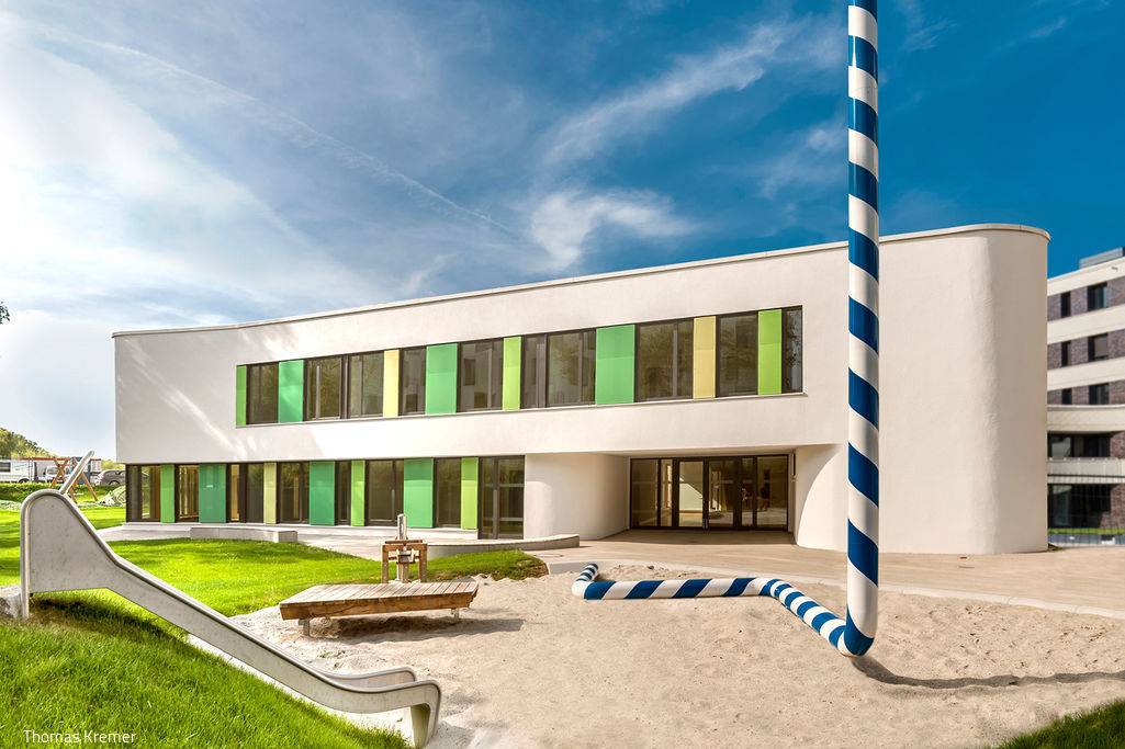 Haus-fu-r-Kinder_1-1_Ansicht-Su-den_SRWPlan_Architekturen-2018_19_700pixel