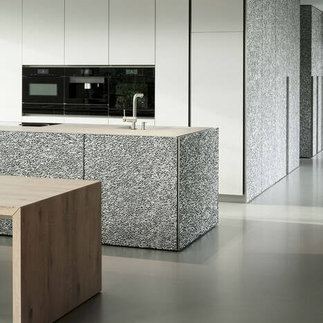 Haus-mit-Burgblick_Ku-che_01_10_700pixel