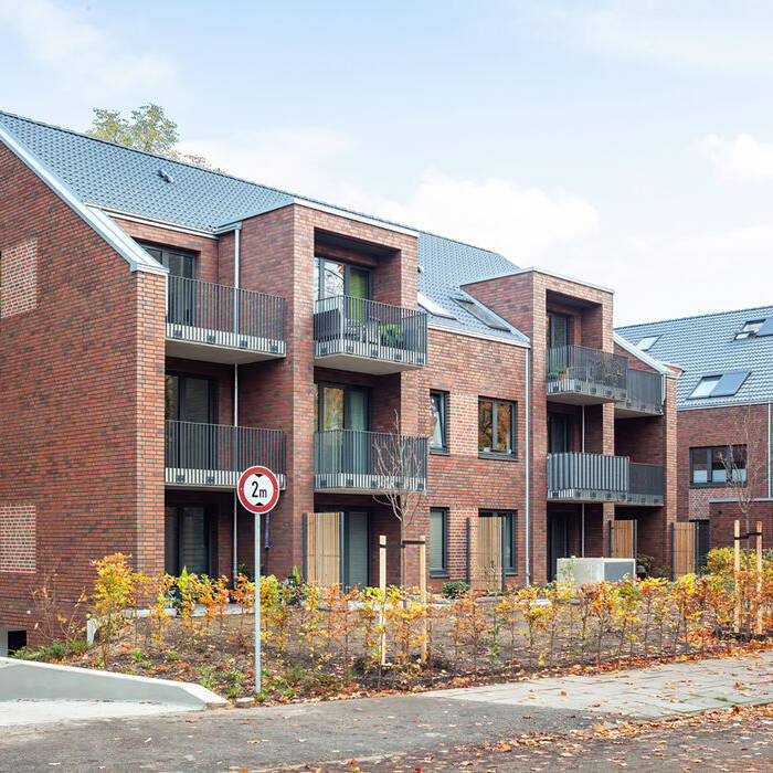 Hummel_526_15_700pixel