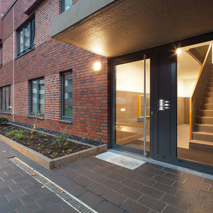 Hummel_550_10_700pixel