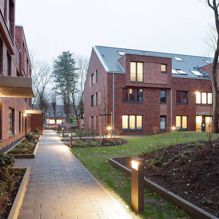 Hummel_568_15_700pixel