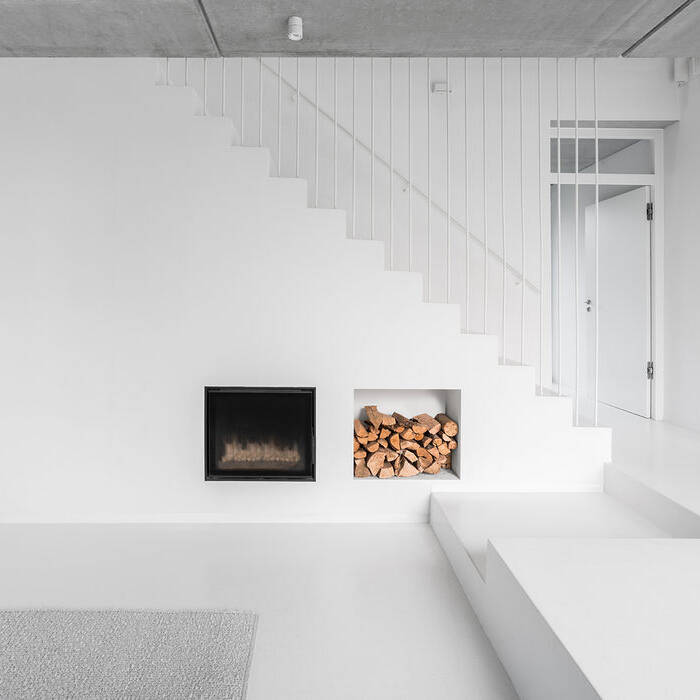 Innen-EG-Treppe_15_700pixel