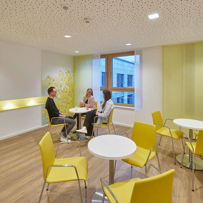 JL23006-0171_10_700pixel