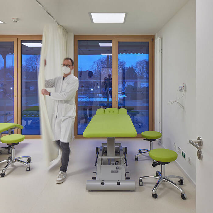 JL23006-1093_10_700pixel