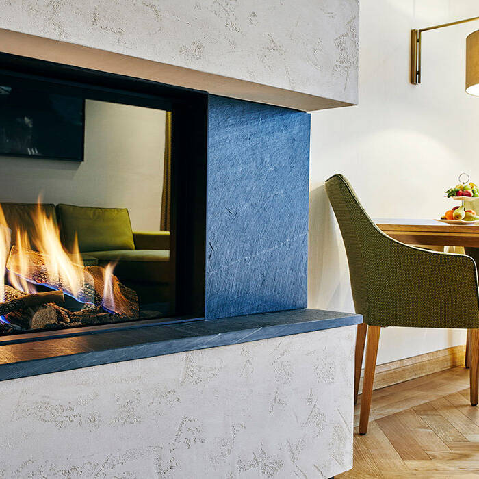 Junior-Suite-Sorpehaus-Ruhelage-Garten-C-Romantik-Wellnesshotel-Deimann_Bjo-rn-Lu-lf-5-_10_700pixel