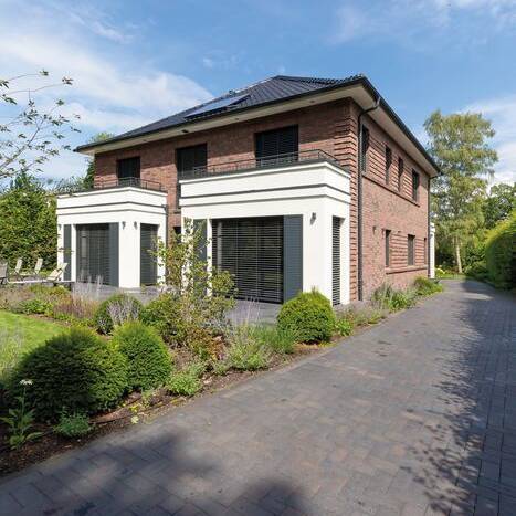 KAISTEPPAN_BV_H_JANVENNEMANN_RIVERMEDIA_CUBE_10_15_700pixel