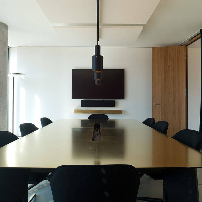 KF1588-37_10_700pixel