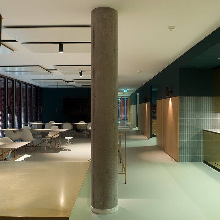 KF1588-63_10_700pixel