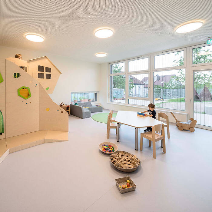 KI-BA_07-2001_0149_10_700pixel