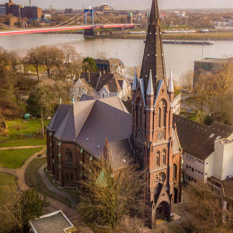 Kolumbarium-von-oben-c-KU-SSDENFROSCH_10_700pixel