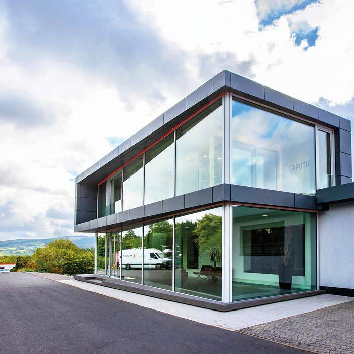 Krenzer-Showroom_01_4c_19_700pixel