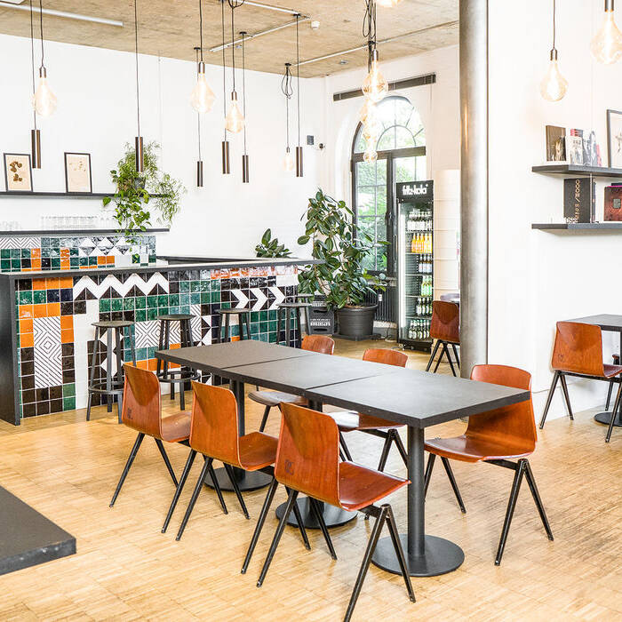 LC_DEPT1317_15_700pixel