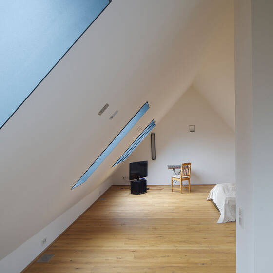 LHVH_W-28_10_700pixel