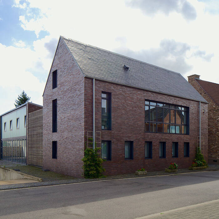 LHVH_W-9_15_700pixel