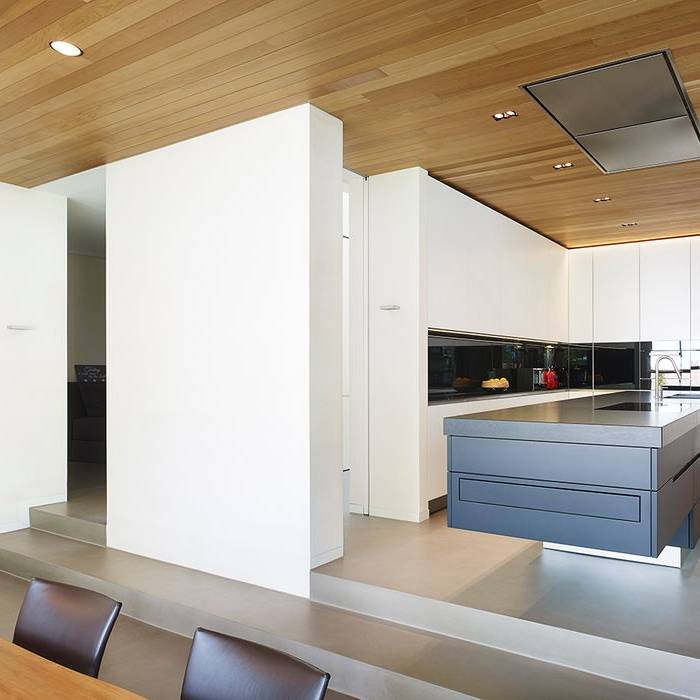 LR2737-04_an_10_700pixel